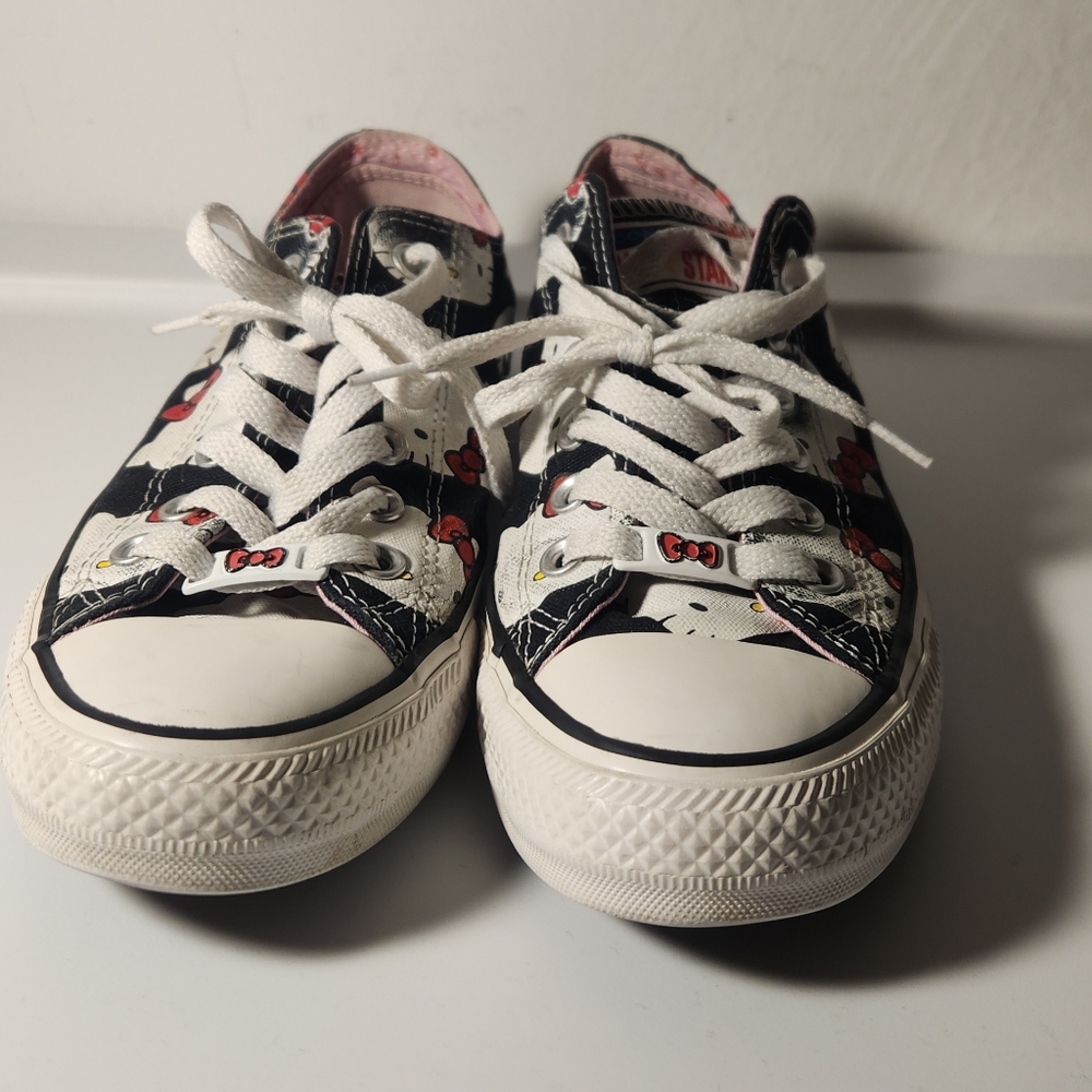 Hello kitty converse low top 2018 (black n white)